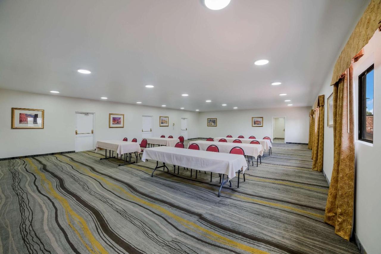 Quality Inn & Suites Goodyear - Phoenix West Esterno foto