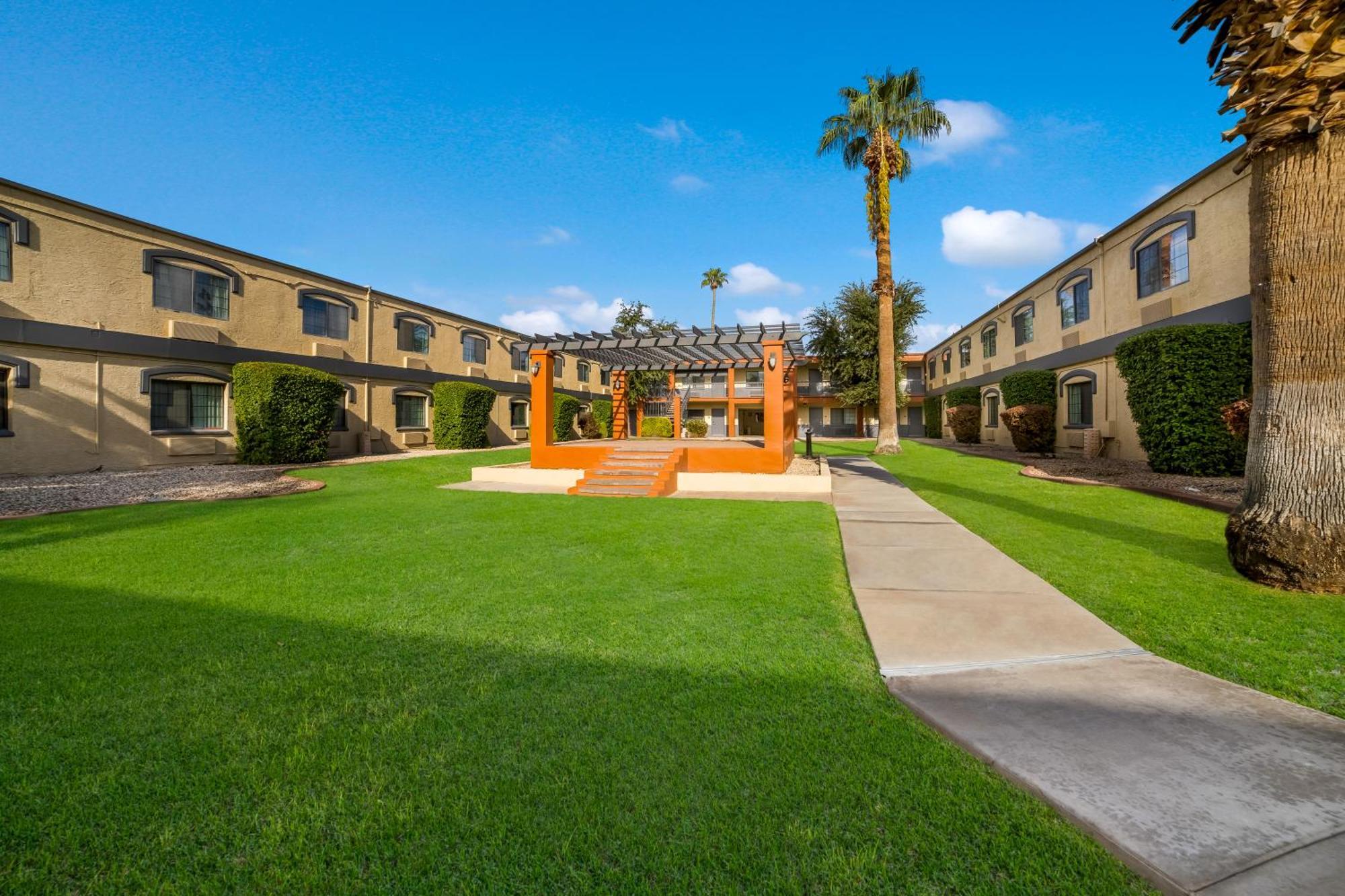 Quality Inn & Suites Goodyear - Phoenix West Esterno foto