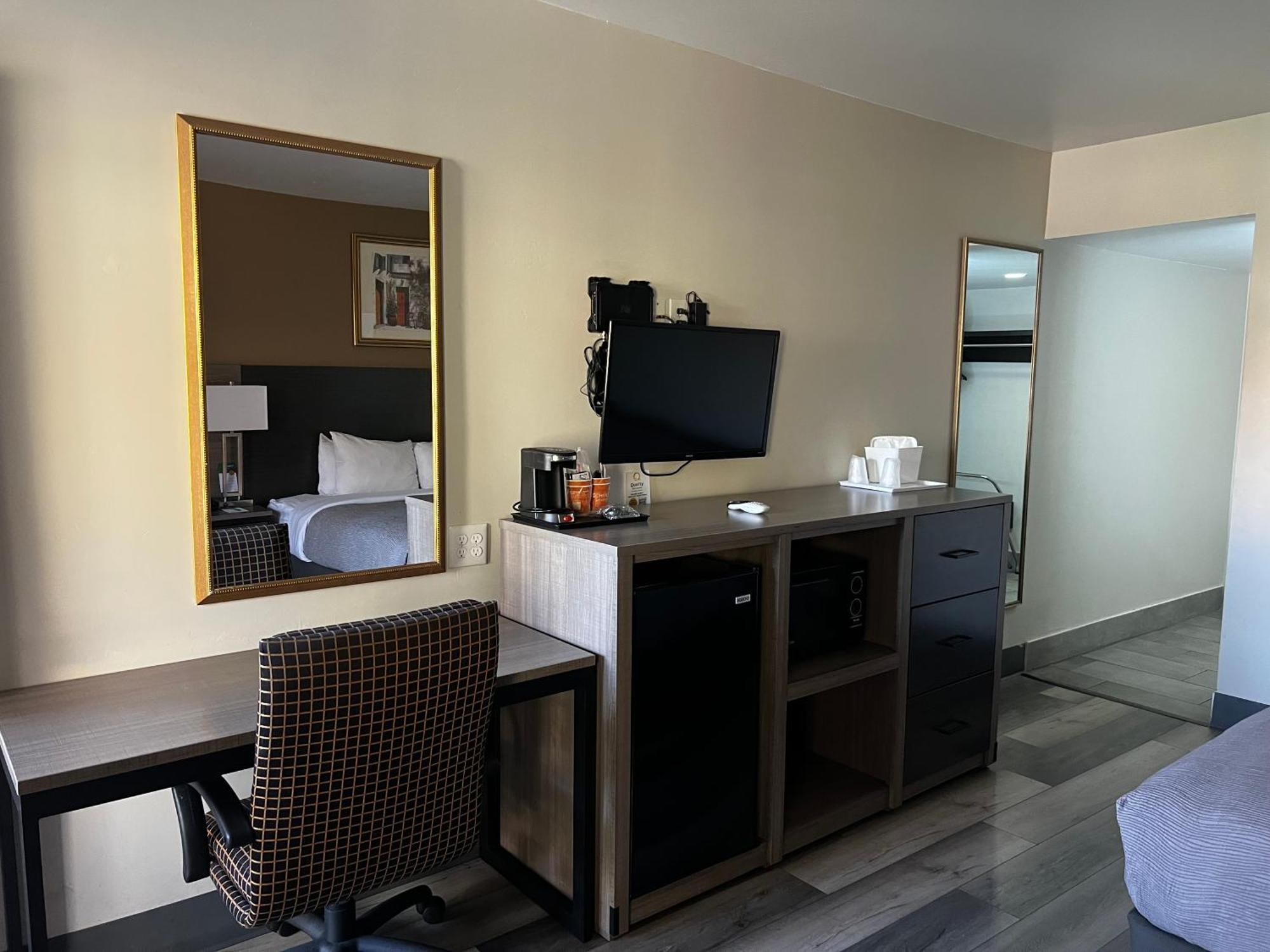 Quality Inn & Suites Goodyear - Phoenix West Esterno foto